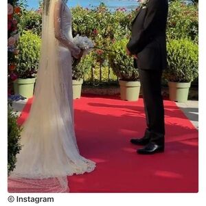 Meet your Posher, Val